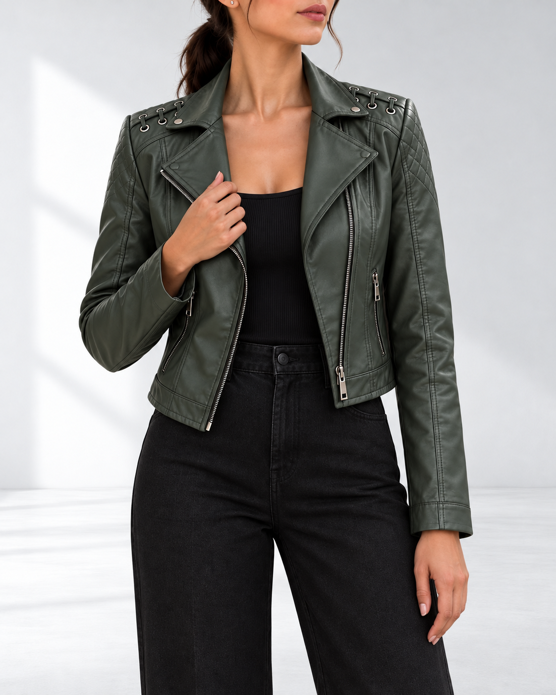 Serena™ | Kort Bikerjack met Veterdetail