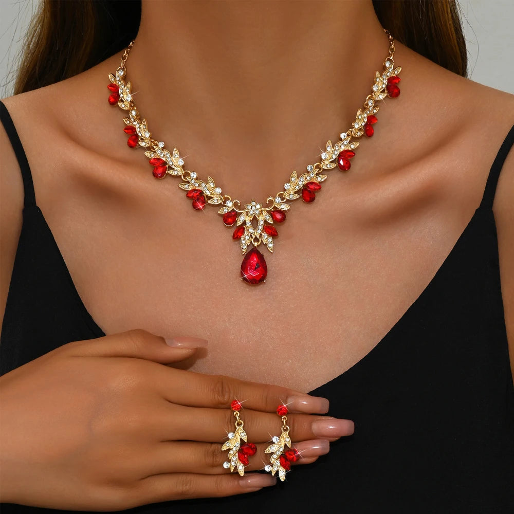 Lunelle™ | Crystal Leaf Necklace &amp; Earring Set