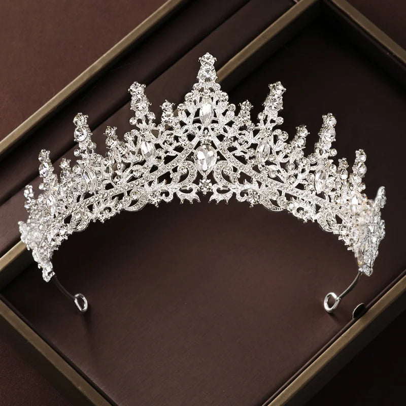 Liora™ | Crystal Vine Necklace &amp; Earring Set