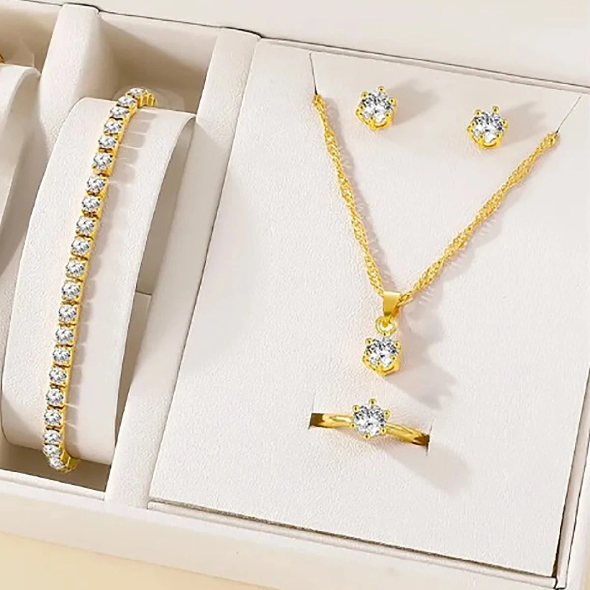 Elara™ | Crystal Solitaire Jewelry Set