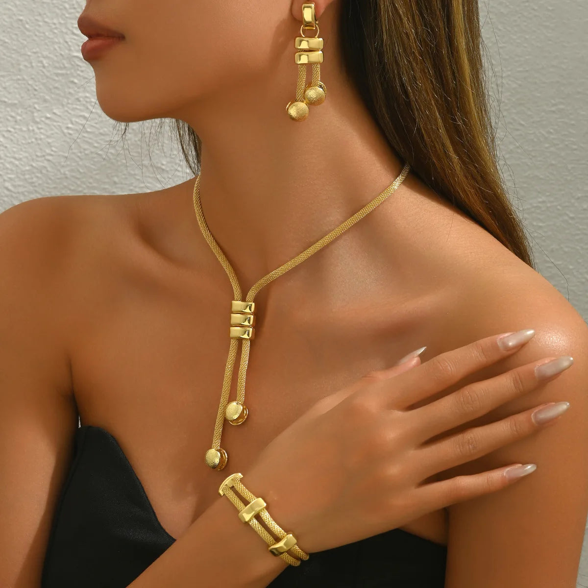 Seraphine™ | Goudkleurige Ketting-, Oorbellen- & Armbandset