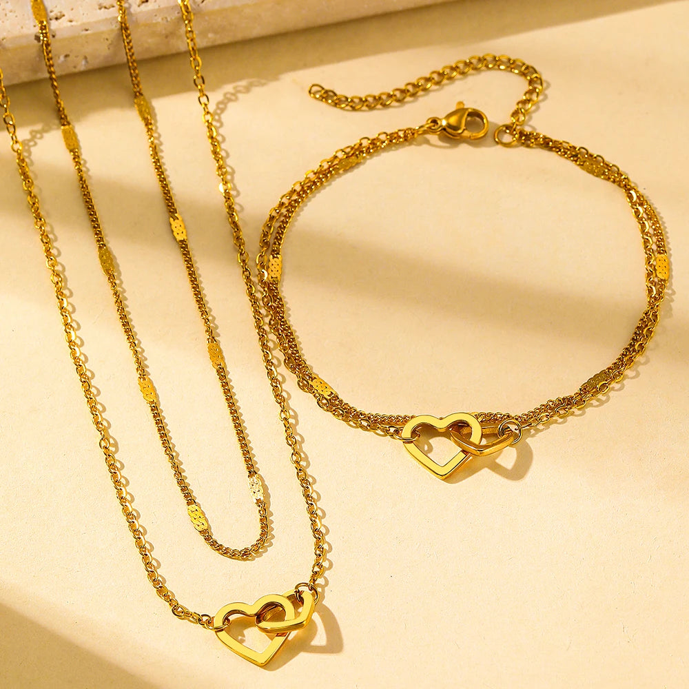 Amora™ | Interlocking Heart Necklace &amp; Bracelet Set
