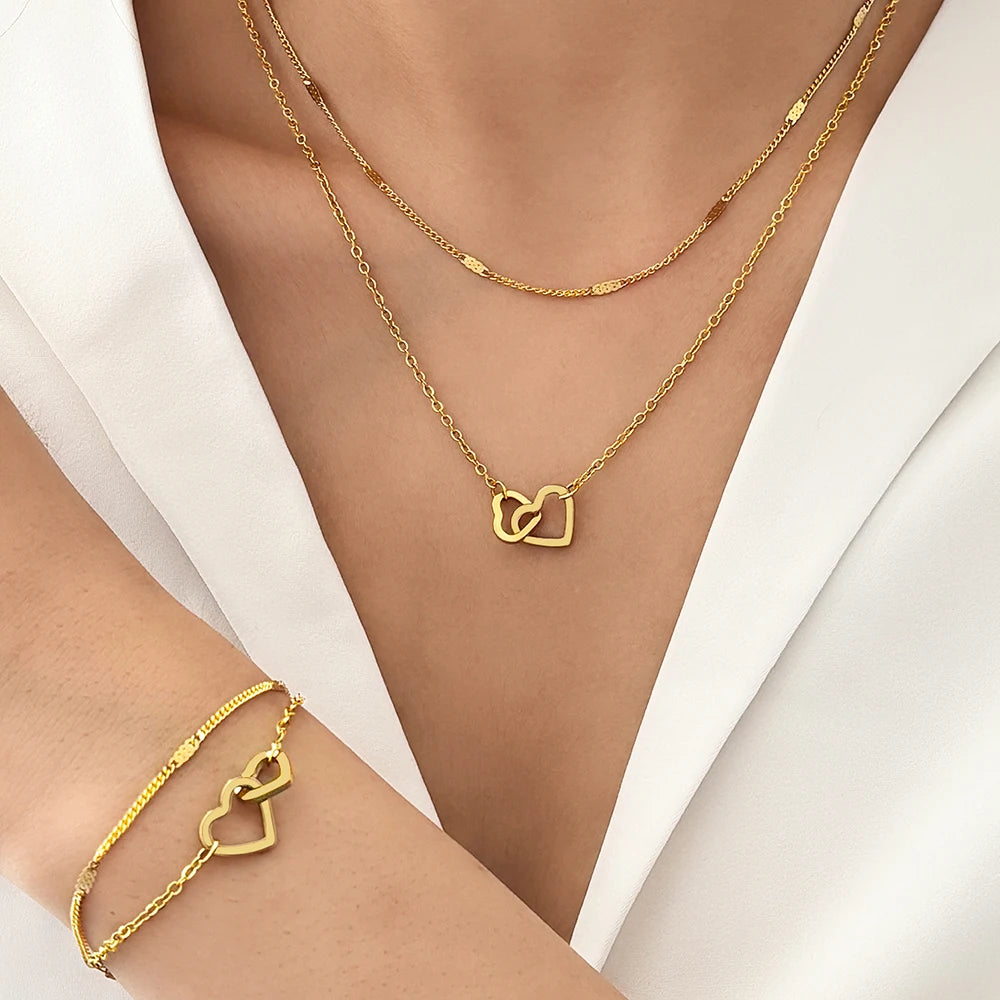 Amora™ | Interlocking Heart Necklace &amp; Bracelet Set