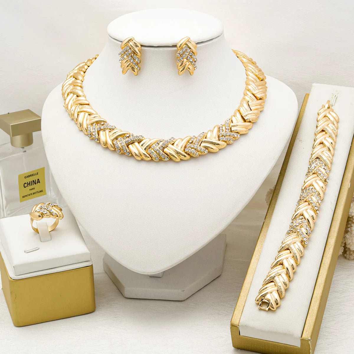 Valencia™ | Crystal Leaf 4-Piece Jewelry Set