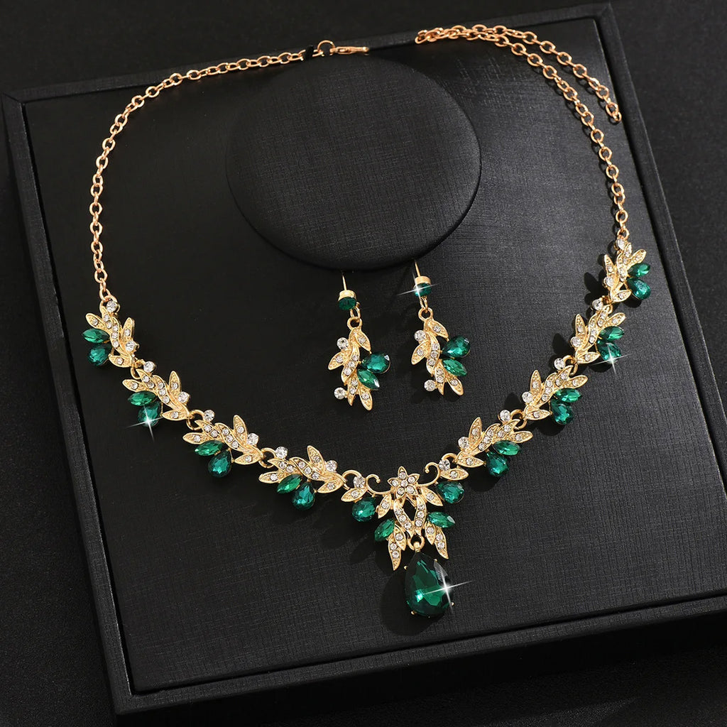 Lunelle™ | Crystal Leaf Necklace &amp; Earring Set