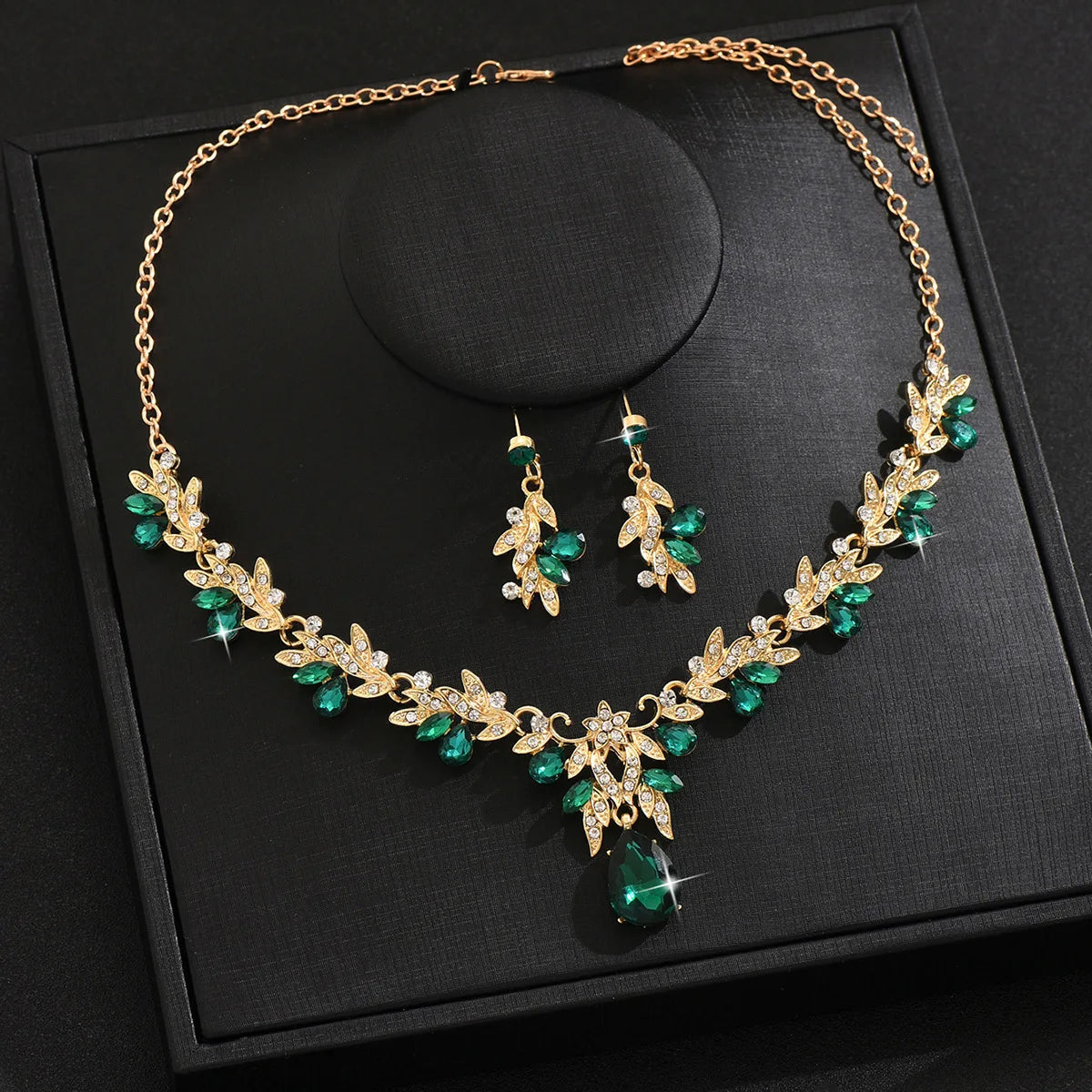 Lunelle™ | Crystal Leaf Necklace &amp; Earring Set