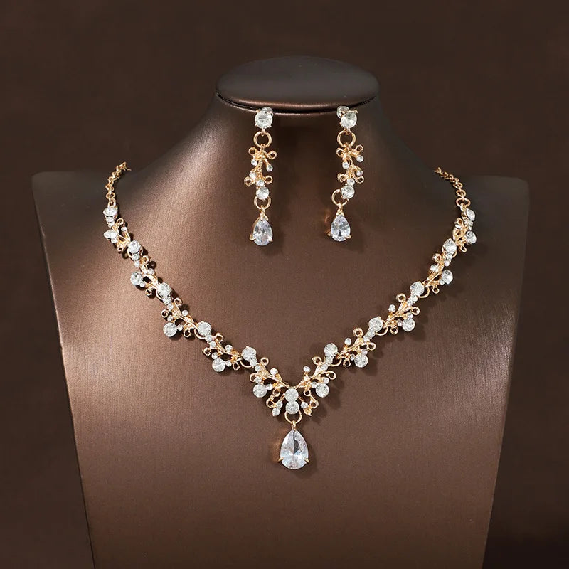 Liora™ | Crystal Vine Necklace &amp; Earring Set