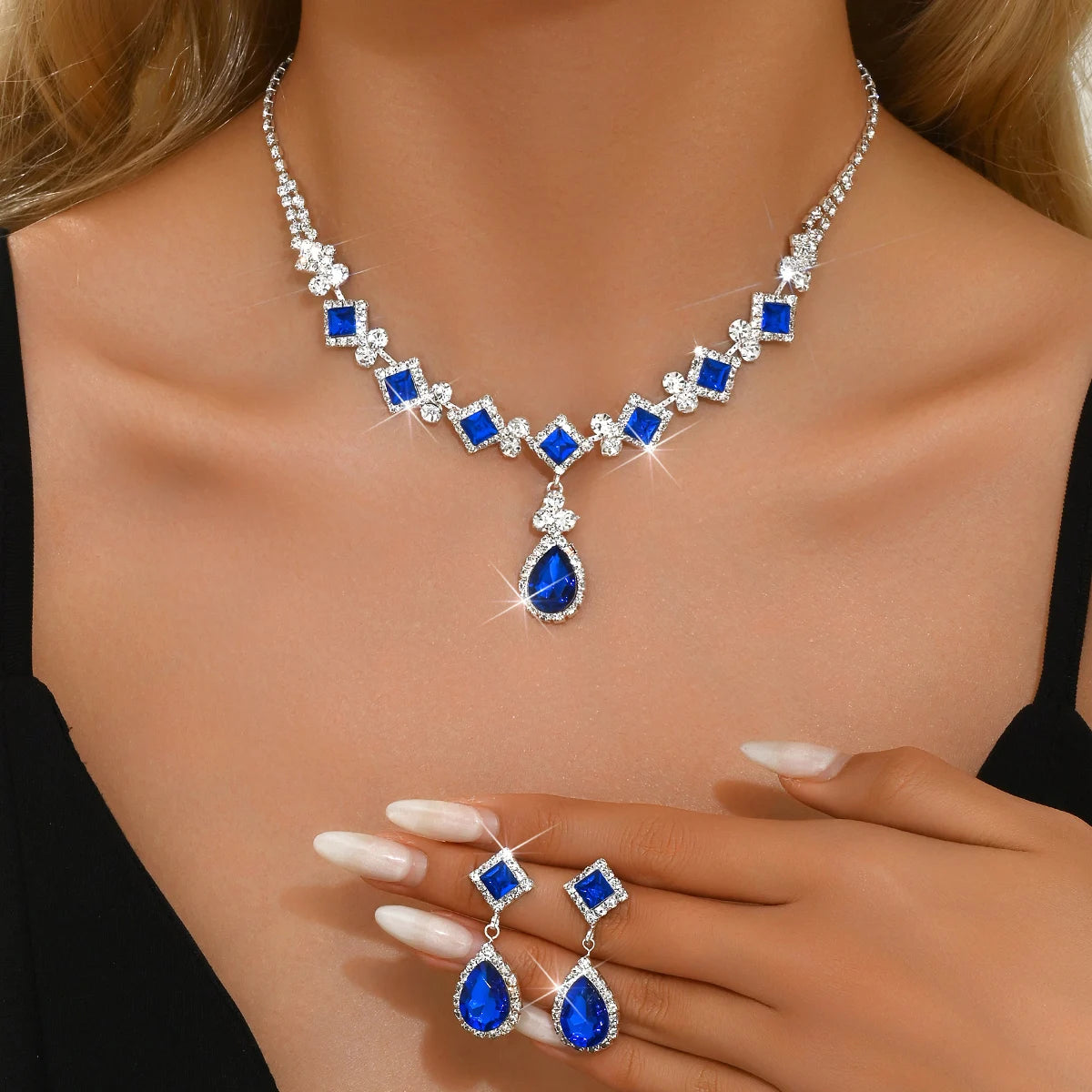 Rubyelle™ | Ketting- & Oorbellenset met Druppelkristal
